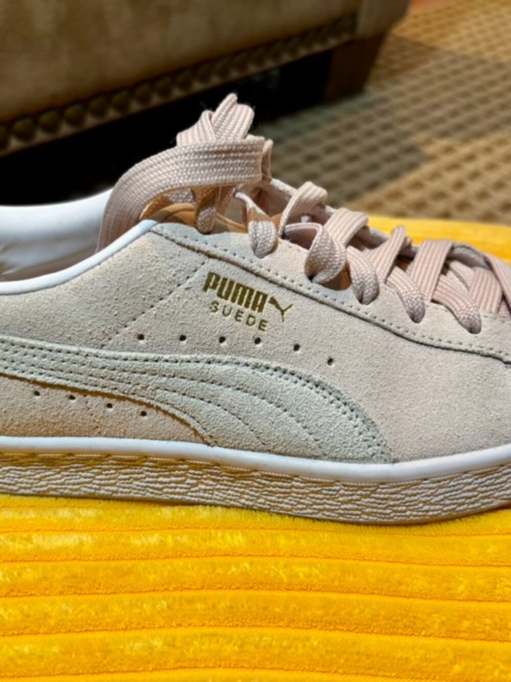 Women's Puma Suede Classic XXI (Peachskin/Puma White) size 8 - Picture 7 of 8